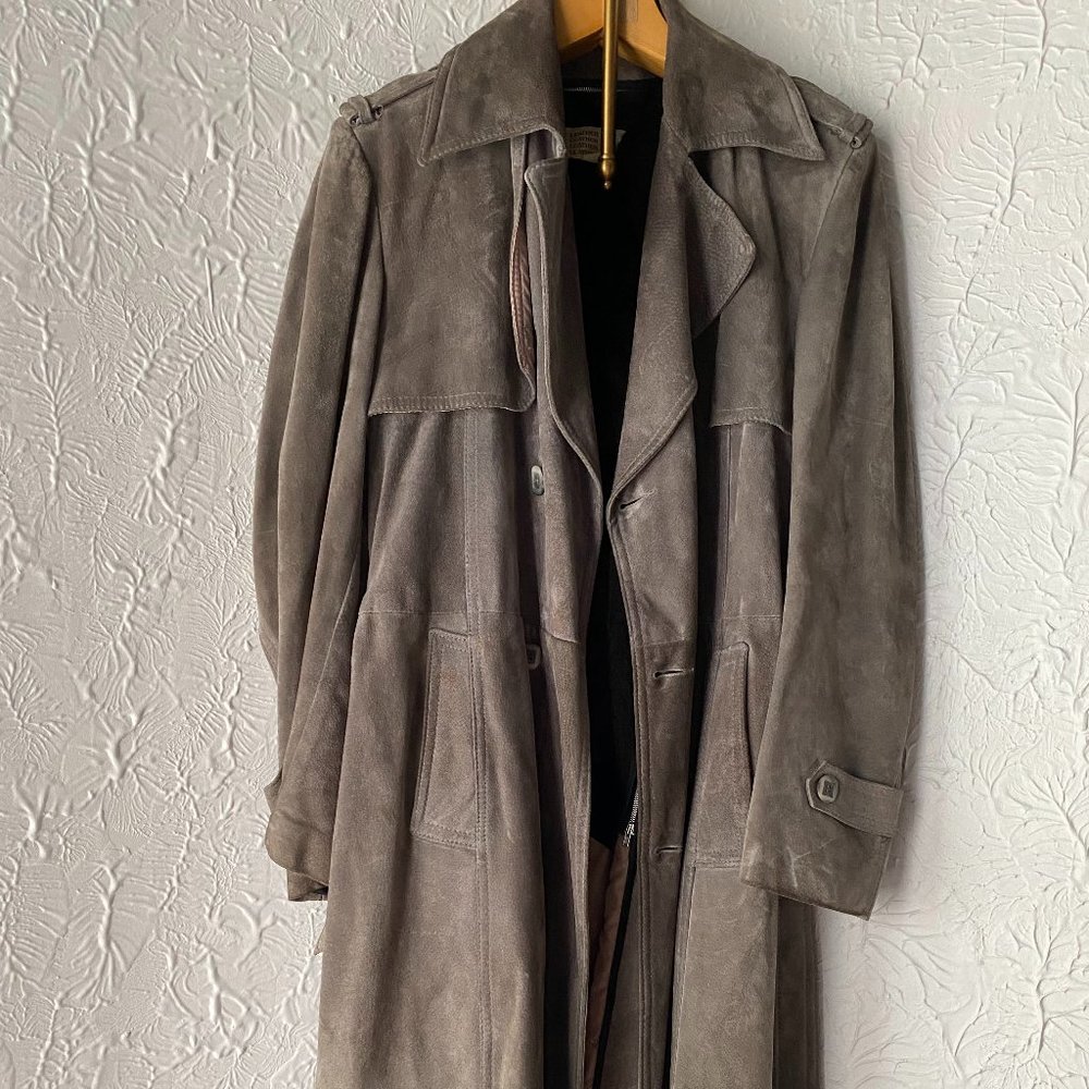 Leather Attic Grey Suede Coat with Fur Lining - Size 42